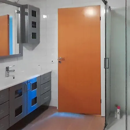 3 Bedroom Gorgeous In Апартаменты